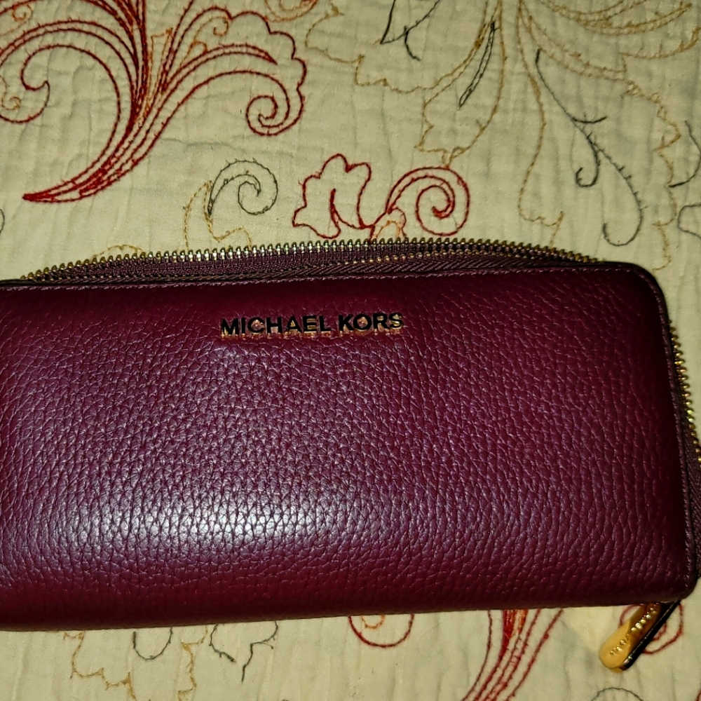 MK large wallet